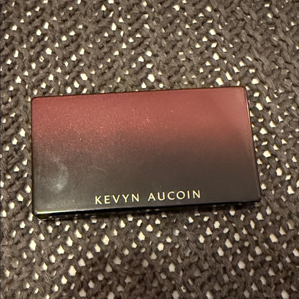 Kevyn Aucoin Gradient Blush Palette